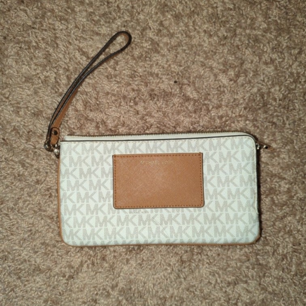 Kate Spade wristlet